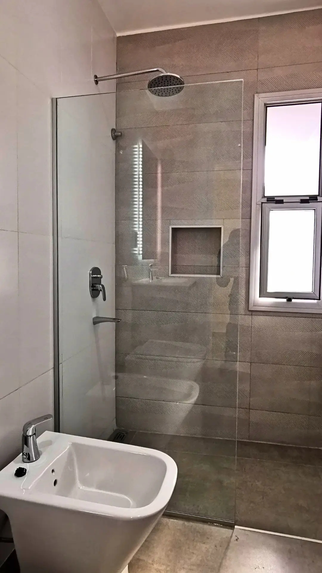 mampara de baño en vidrio a medida