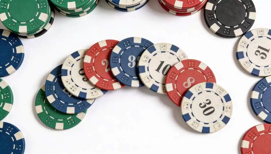 Pourquoi les casinos en ligne exigent la vérification du compte